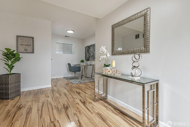 901 Teresita Blvd, San Francisco, CA 94127 - corridor featuring wood finished floors and baseboards