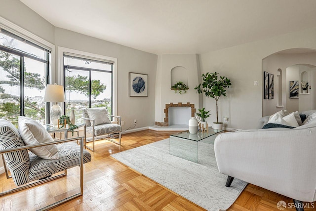 901 Teresita Blvd, San Francisco, CA 94127 - living room with arched walkways and baseboards