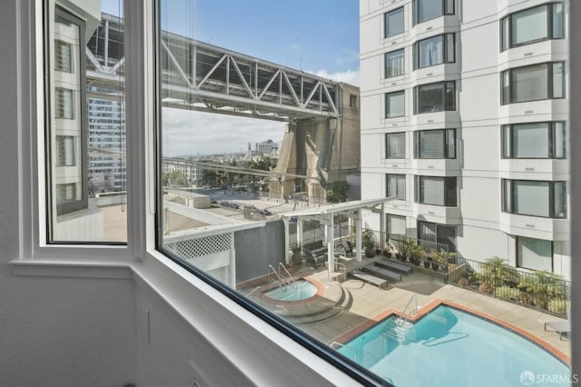 201 Harrison St Unit 302, San Francisco, CA 94105 - community pool featuring a view of city
