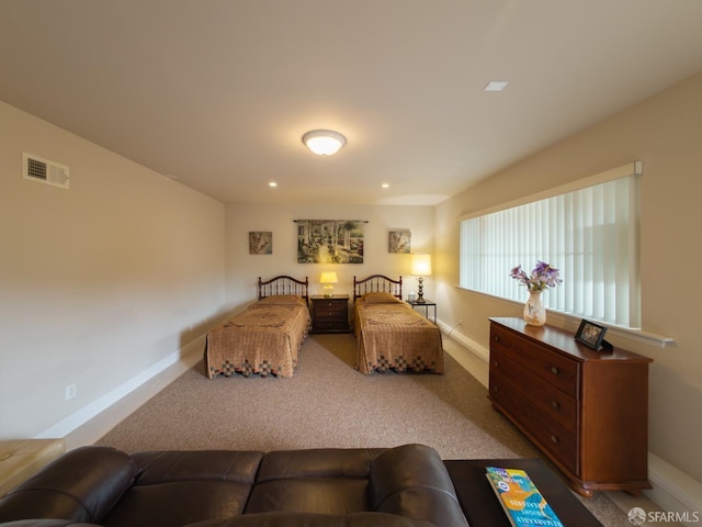 bedroom featuring carpet, visible vents, baseboards, and recessed lighting