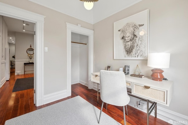 office area with dark wood-style floors and baseboards