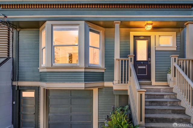 view of front of home featuring a garage