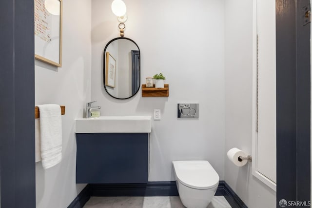 835 Diamond St, San Francisco, CA 94114 - bathroom with baseboards, toilet, and vanity