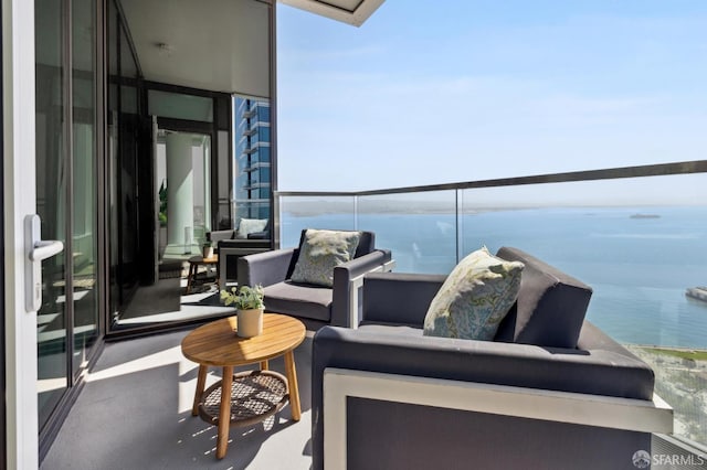 401 Harrison St Unit 45C, San Francisco, CA 94105 - balcony featuring a water view and an outdoor hangout area