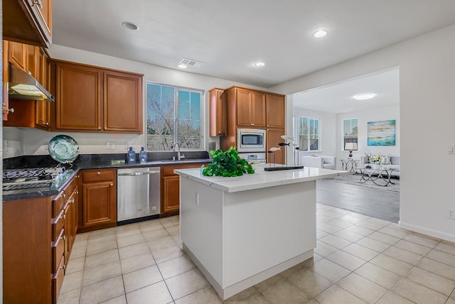 327 W Laverne Ct, Mountain House, CA 95391 - photo 13