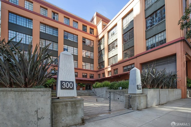 300 Beale St Unit 504, San Francisco, CA 94105 - view of apartment building / complex