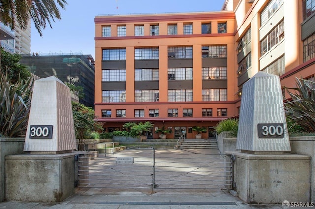 300 Beale St Unit 504, San Francisco, CA 94105 - view of apartment building / complex