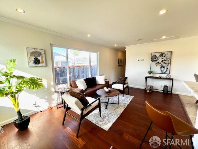 590 Hurlingame Ave, Redwood City, CA 94063 - living area featuring ornamental molding, baseboards, recessed lighting, and wood finished floors