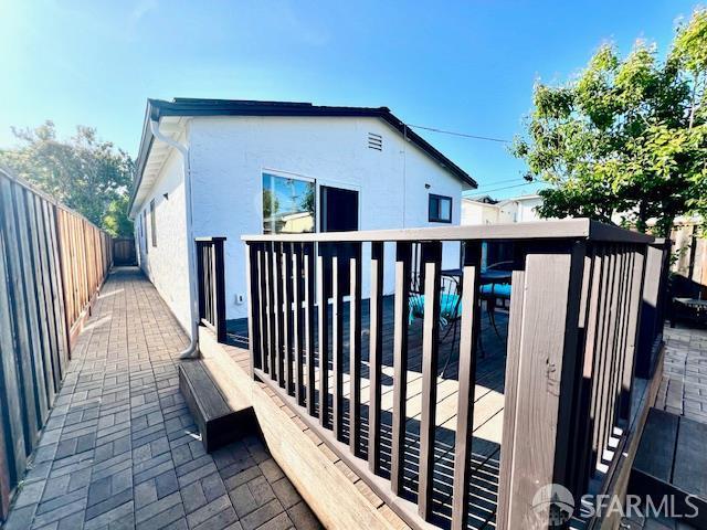 590 Hurlingame Ave, Redwood City, CA 94063 - rear view of property with stucco siding
