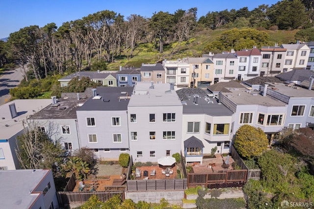 birds eye view of property featuring a residential view