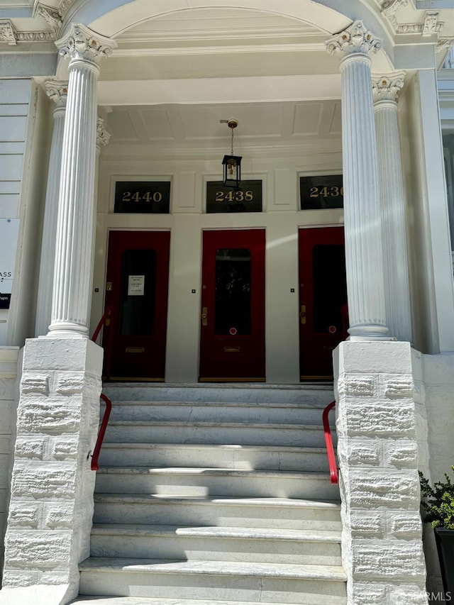 2440 Clay St, San Francisco, CA 94115 - entrance to property with a porch
