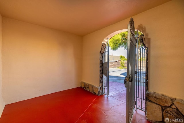 107 Venus St, San Francisco, CA 94124 - photo 2