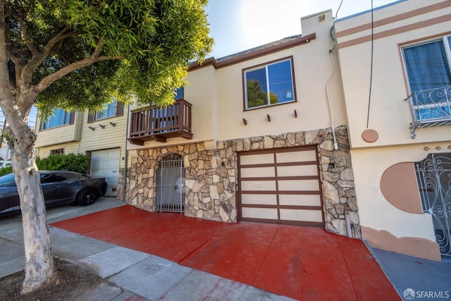 107 Venus St, San Francisco, CA 94124 - photo 1