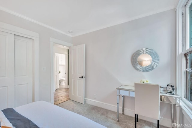 30 Eagle St, San Francisco, CA 94114 - bedroom featuring an office area, crown molding, and light carpet