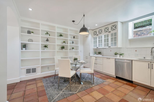 30 Eagle St, San Francisco, CA 94114 - dining space featuring built in features and recessed lighting