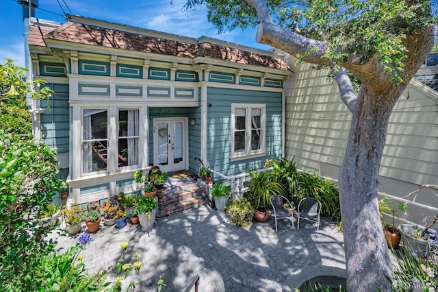 30 Eagle St, San Francisco, CA 94114 - property entrance featuring french doors