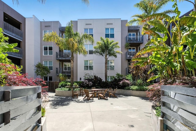 5800 3rd St Unit 1401, San Francisco, CA 94124 - view of building exterior