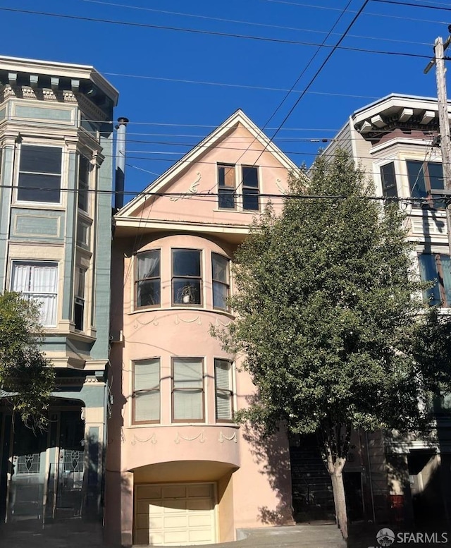 view of front of property with stucco siding