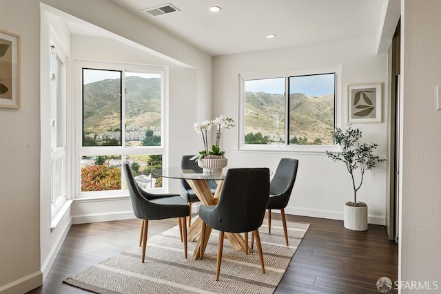 955 Ridgeview Ct Unit C, South San Francisco, CA 94080 - dining space with dark wood finished floors and recessed lighting