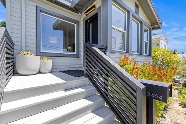 2464 Alida St, Oakland, CA 95602 - view of wooden deck