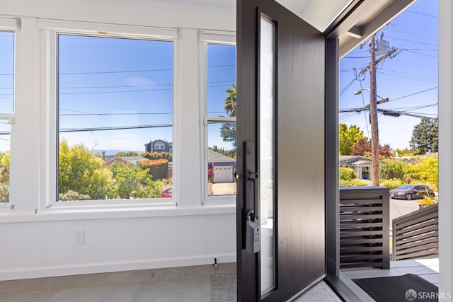 2464 Alida St, Oakland, CA 95602 - entryway with baseboards