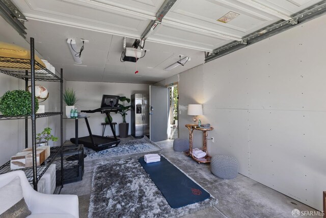 2464 Alida St, Oakland, CA 95602 - garage with a garage door opener
