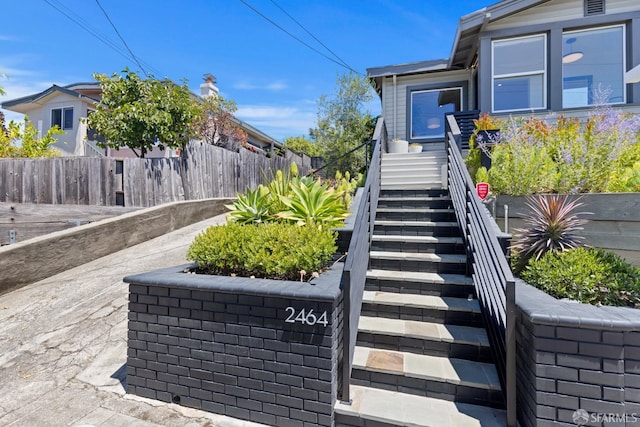 2464 Alida St, Oakland, CA 95602 - view of stairway