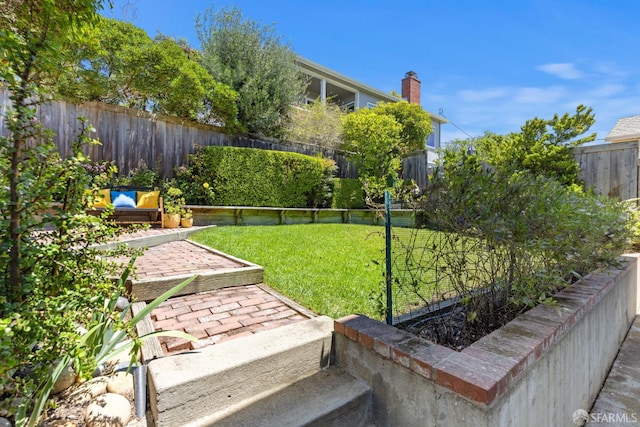2464 Alida St, Oakland, CA 95602 - fenced backyard featuring a patio