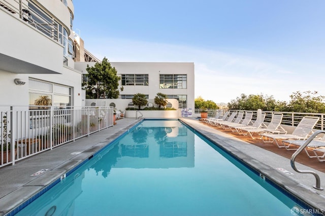 view of swimming pool