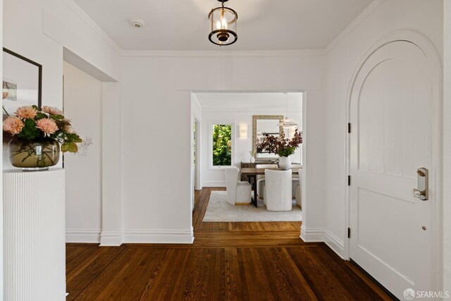 130 Cerritos Ave, San Francisco, CA 94127 - corridor featuring wood finished floors, ornamental molding, and baseboards