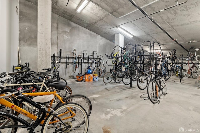 8 Buchanan St Unit 202, San Francisco, CA 94102 - garage featuring bike storage