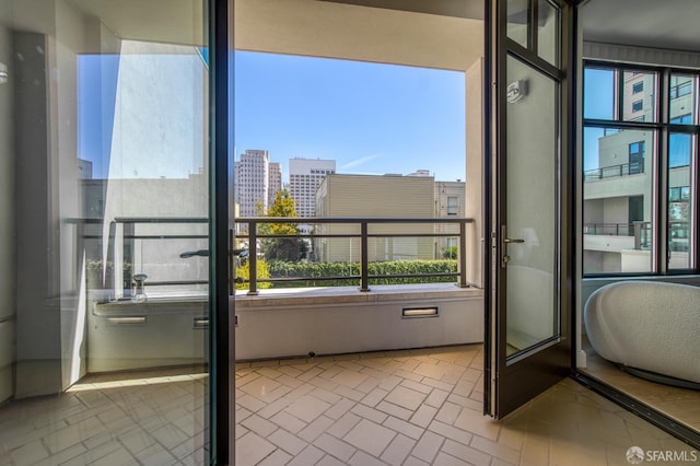 875 California St Unit 403, San Francisco, CA 94108 - balcony featuring a city view