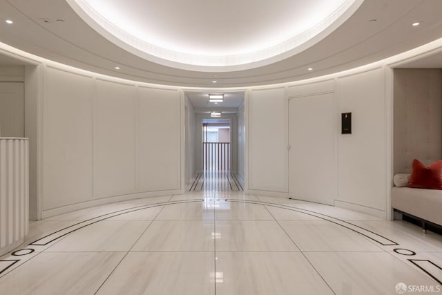 875 California St Unit 403, San Francisco, CA 94108 - community lobby featuring a decorative wall
