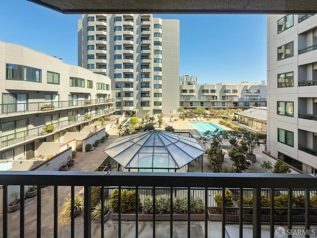 601 Van Ness Ave Unit 71, San Francisco, CA 94102 - balcony with view of pool