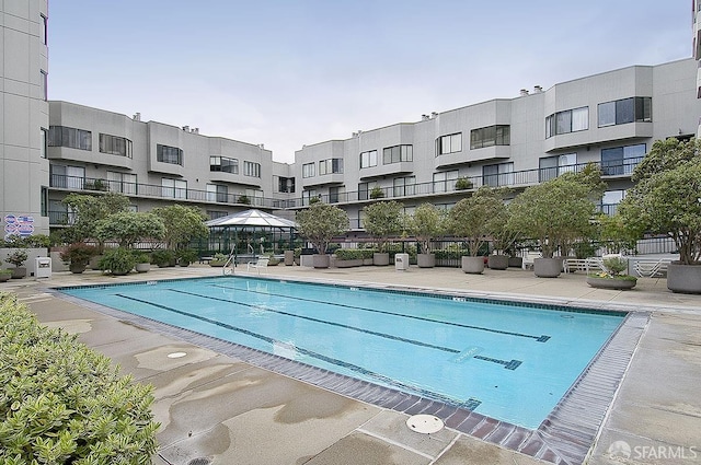 601 Van Ness Ave Unit 71, San Francisco, CA 94102 - community pool featuring a patio area