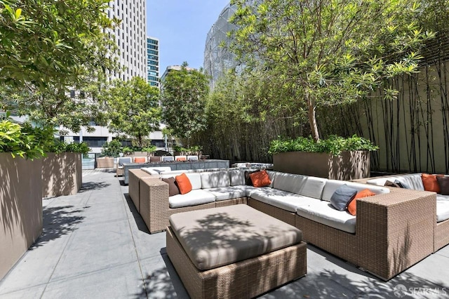 301 Mission St Unit 8E, San Francisco, CA 94105 - view of patio / terrace featuring outdoor lounge area