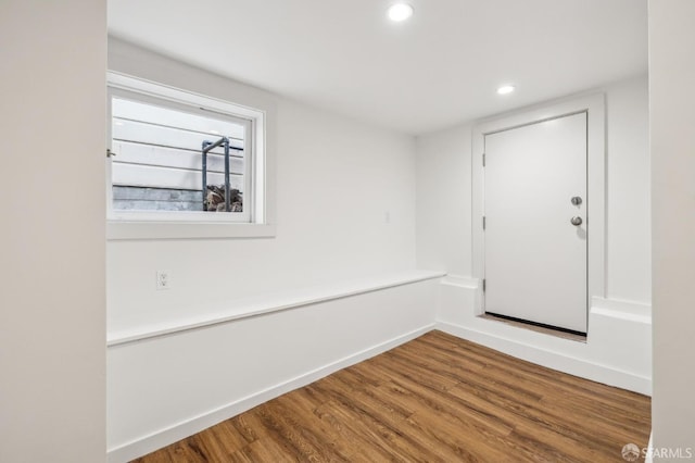 318 Caselli Ave, San Francisco, CA 94114 - foyer entrance featuring wood finished floors, recessed lighting, and baseboards