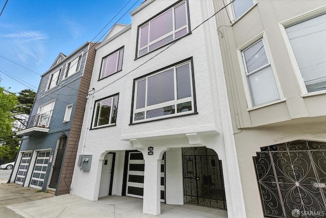 1204-1206 Funston Ave, San Francisco, CA 94122 - view of building exterior featuring driveway