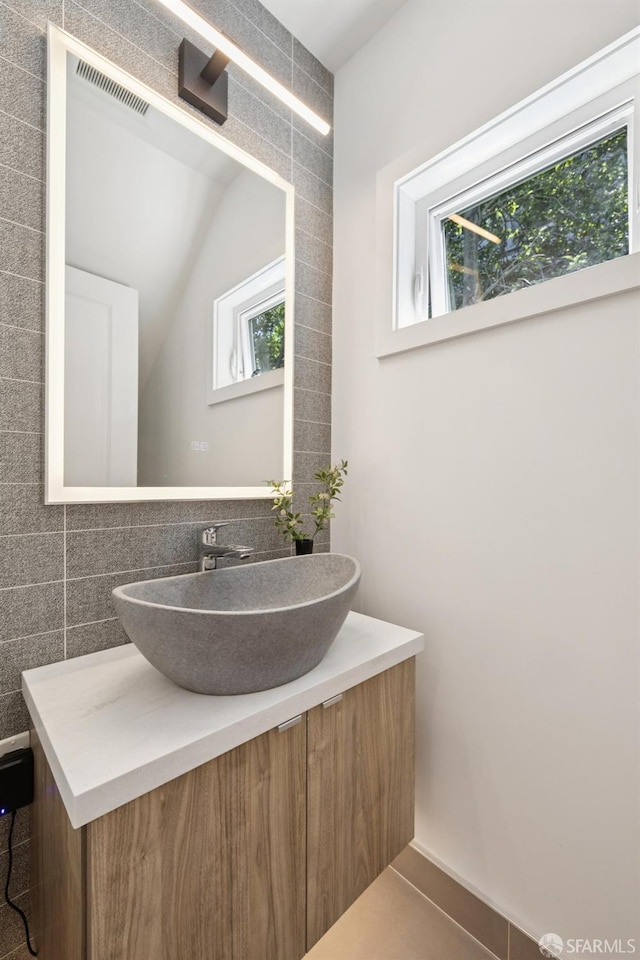 331 London St, San Francisco, CA 94112 - photo 41