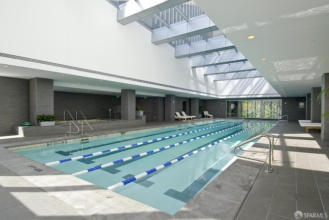 301 Mission St Unit 39A, San Francisco, CA 94105 - view of indoor community pool