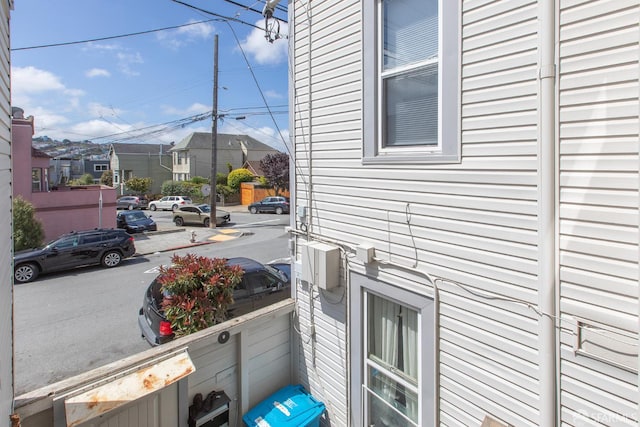201 Richland Ave, San Francisco, CA 94110 - view of home's exterior with a residential view