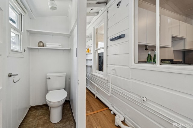 32-34 Gough St, San Francisco, CA 94103 - bathroom featuring toilet