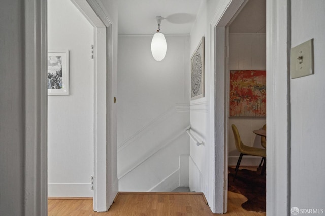 32-34 Gough St, San Francisco, CA 94103 - hallway with wood finished floors