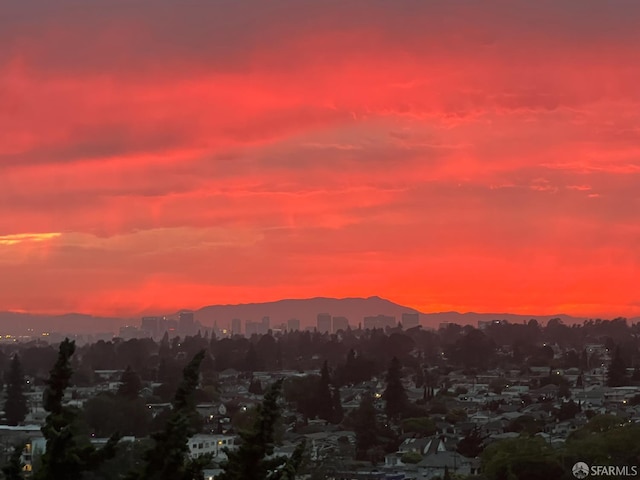 4551 Fairbairn Ave, Oakland, CA 94619 - view of mountain background