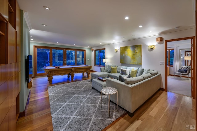 living room featuring crown molding, recessed lighting, pool table, and wood finished floors