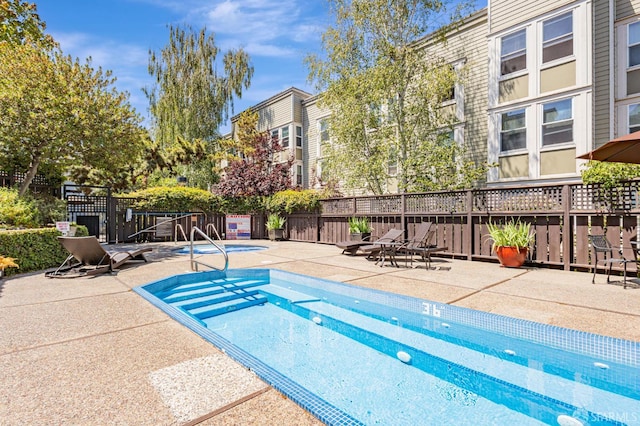 2225 23rd St Unit 318, San Francisco, CA 94107 - community pool featuring a patio area