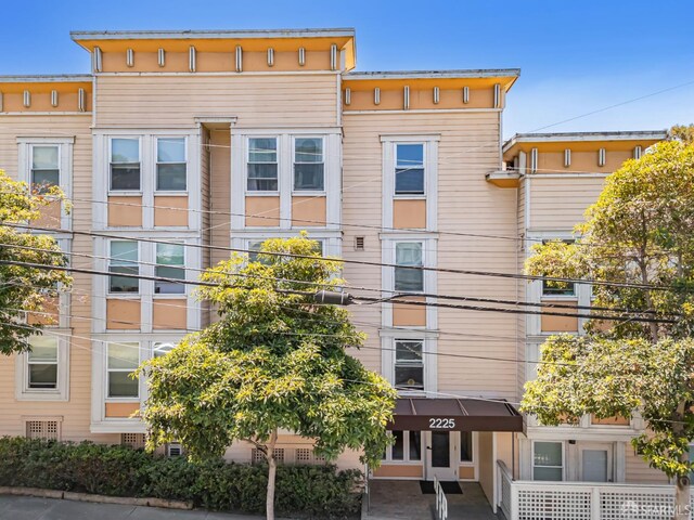 2225 23rd St Unit 318, San Francisco, CA 94107 - view of apartment building / complex