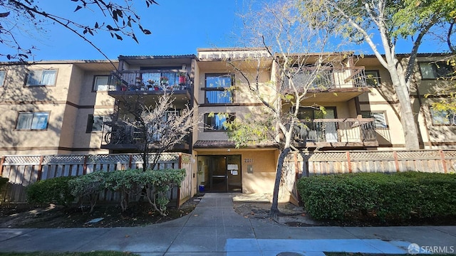 2011 Market Ave Unit 324, San Pablo, CA 94806 - view of apartment building / complex