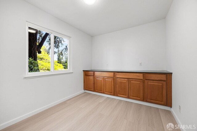 521 Ridgeview Ct, Pleasant Hill, CA 94523 - empty room with light wood-type flooring and baseboards