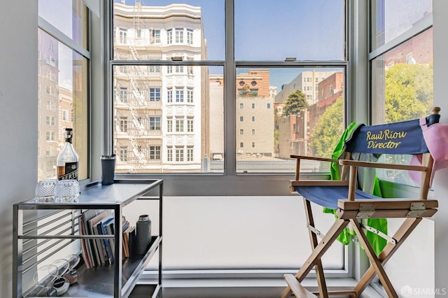 989 Sutter St Unit 2, San Francisco, CA 94109 - view of balcony